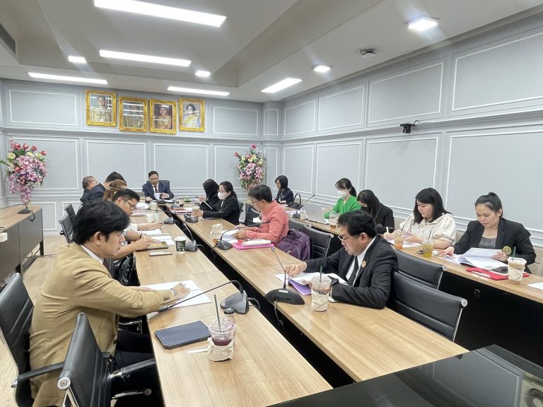 การประชุมคณะกรรมการโครงการบริการทางวิชาการด้านภาษาและวัฒนธรรมไทยสำหรับนักศึกษาชาวต่างชาติ ครั้งที่ 1/2568